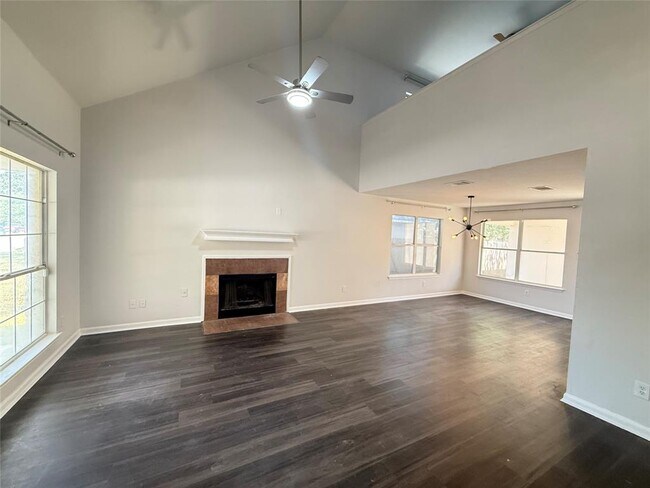 Foto del edificio - 14606 Deaf Smith Blvd