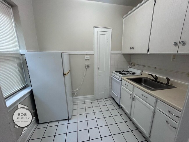 Foto del edificio - 3120 S Oak Park Ave