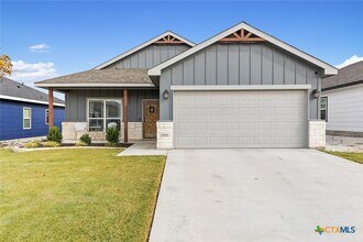 Building Photo - 1606 Flatland Trl