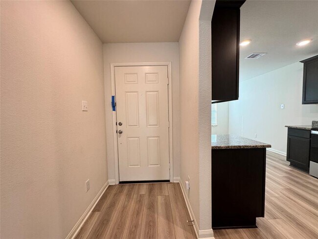 Foto del edificio - 7922 Vacek Meadows Loop