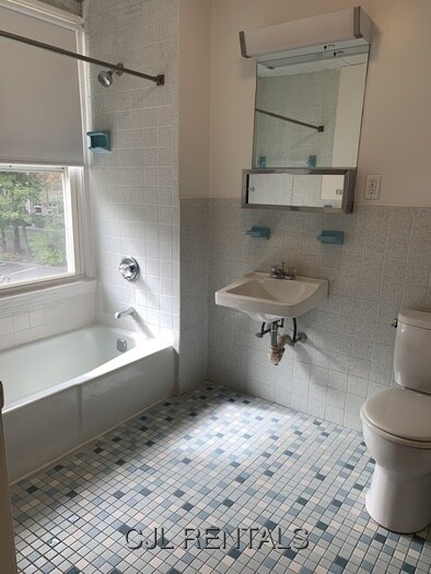 Foto del edificio - 129 Pleasant St