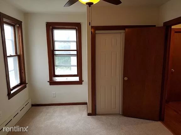 Foto del edificio - 3 br, 1.5 bath House - 28 E Church St