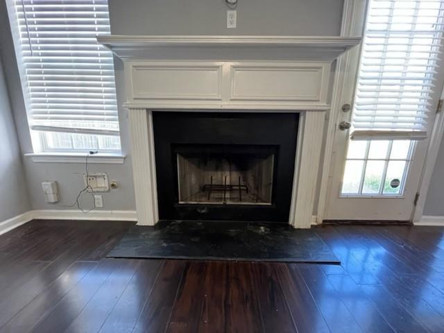 Foto del edificio - 1125 Misty Meadows Ln