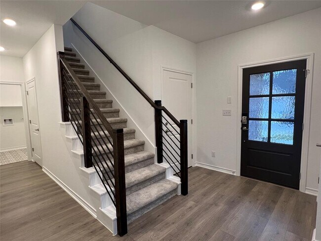 Foto del edificio - 497 Papaya Dr