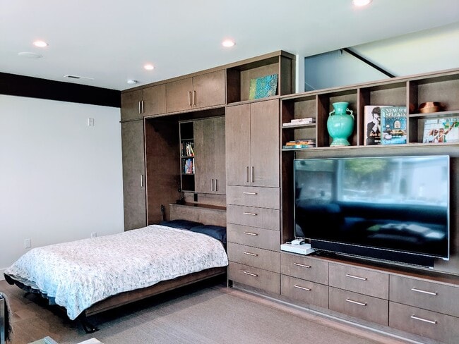 Foto del edificio - 121 S Jackson St