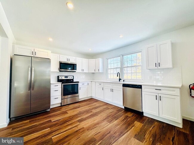 Foto del edificio - 220 Somerdale Rd