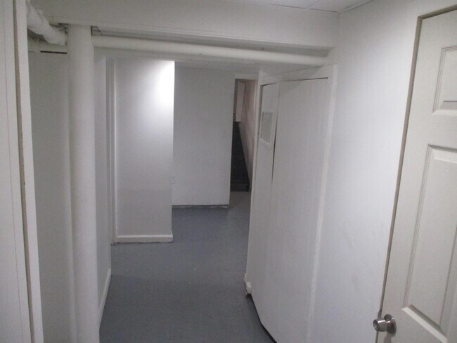 Building Photo - 1036 Wilmington Ave