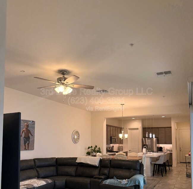 Foto del edificio - 21045 W Sunrise Ln