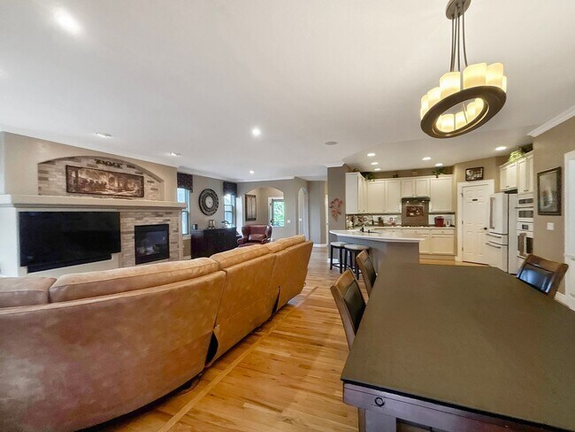 Foto del edificio - Heritage Eagle Bend Winter•Jan-March•Adult...