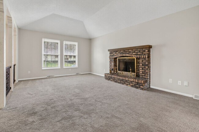 Foto del edificio - Spacious 3-Bed/2-Bath Home in Independence!