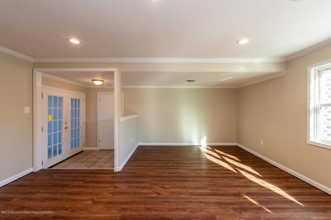 Building Photo - 237 Twin Lakes Blvd