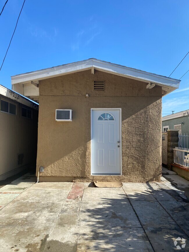 Walton Villas Apartments under 800 Compton, CA 1 Rentals