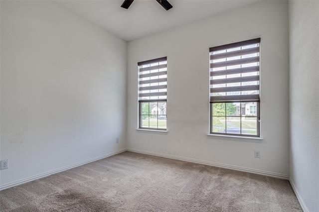 Foto del edificio - 2317 Elm Pl