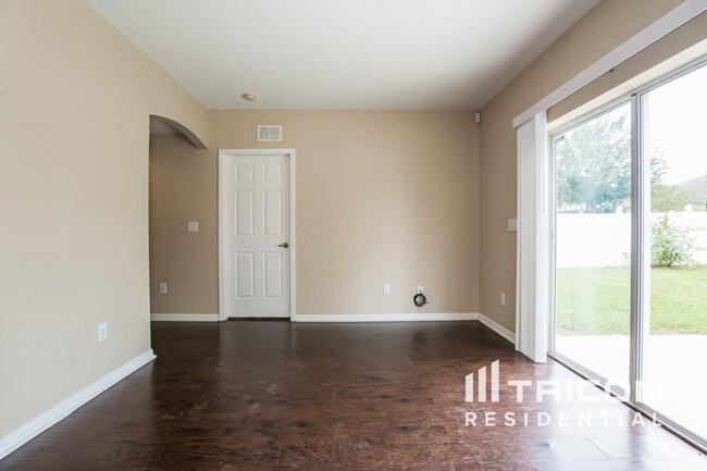 Building Photo - 11103 Newbridge Dr