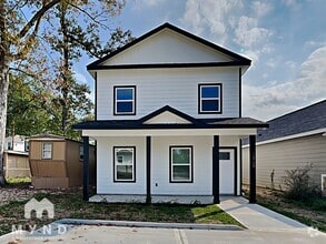 Building Photo - 16709 Meadowcroft St