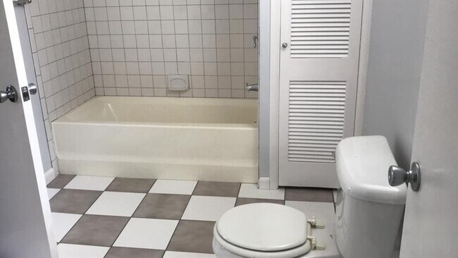 Foto del edificio - 511 Woodmont Ave