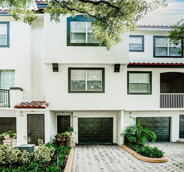 Building Photo - 20889 St Andrews Blvd