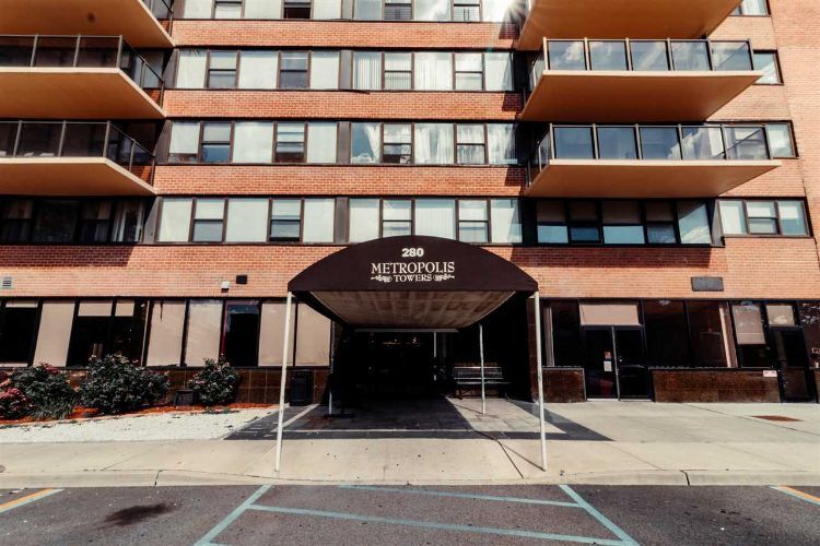 Primary Photo - 280 Marin Blvd