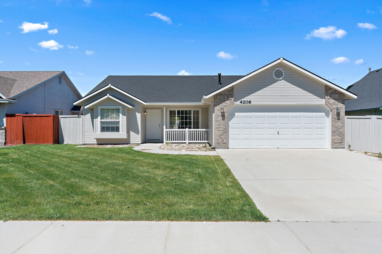 Primary Photo - 4206 E Indigo Ct