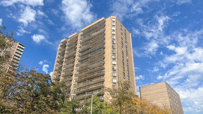 Woodner House Condominiums