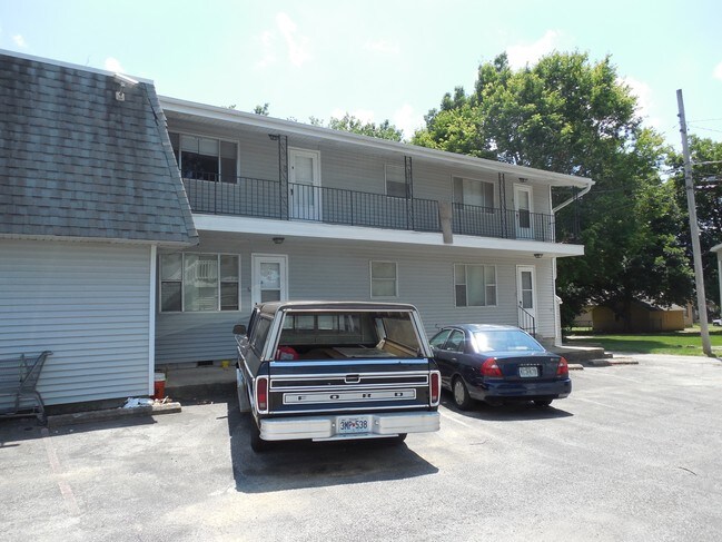 Building Photo - Lexington Apartments