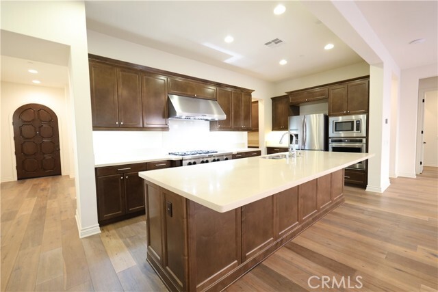 Building Photo - 79 Walden
