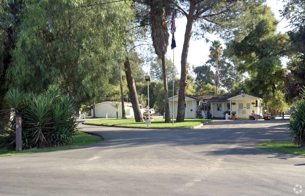 3440 Cottonwood Ave, San Jacinto, CA 92582 Apartments in San Jacinto