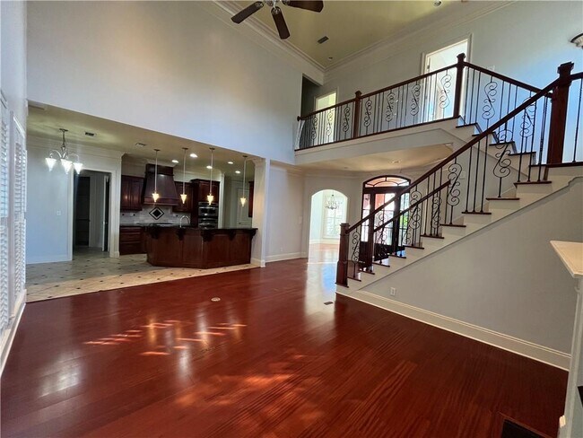 Building Photo - 6602 Crystal Ct