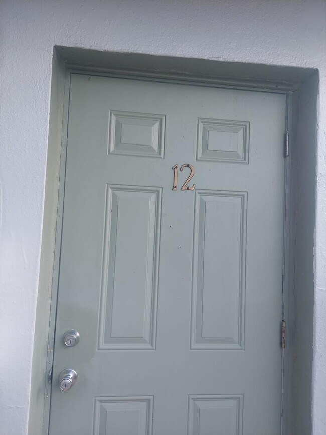 Foto del edificio - 5471 Ravenswood Rd