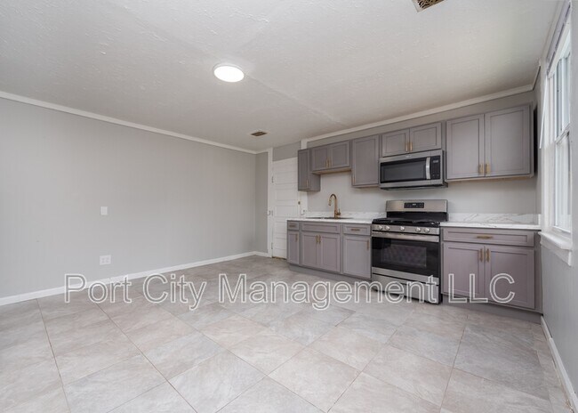 Foto del edificio - 4013 W Forest Park Ave