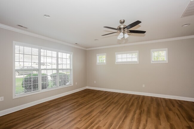 Foto del edificio - 1004 Semmes Ln