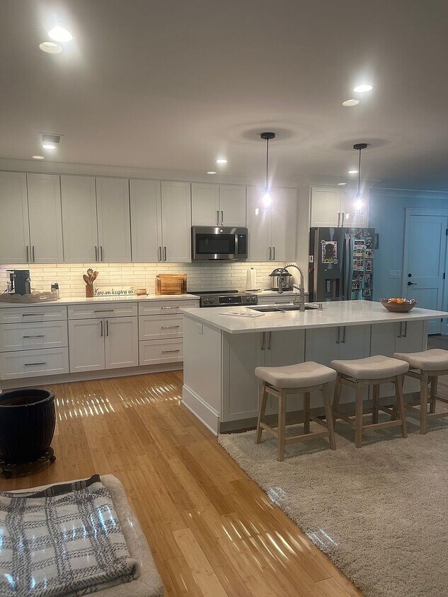 Foto del edificio - 1126 Shoreside Way