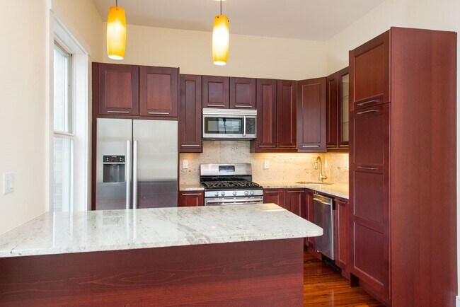 Building Photo - 357 3rd St