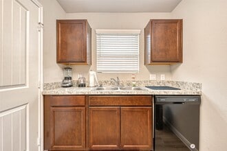 Building Photo - 9722 Cargill St