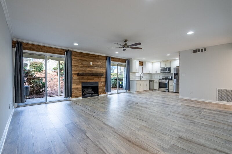 Photo - 63 Springhedge Court SE