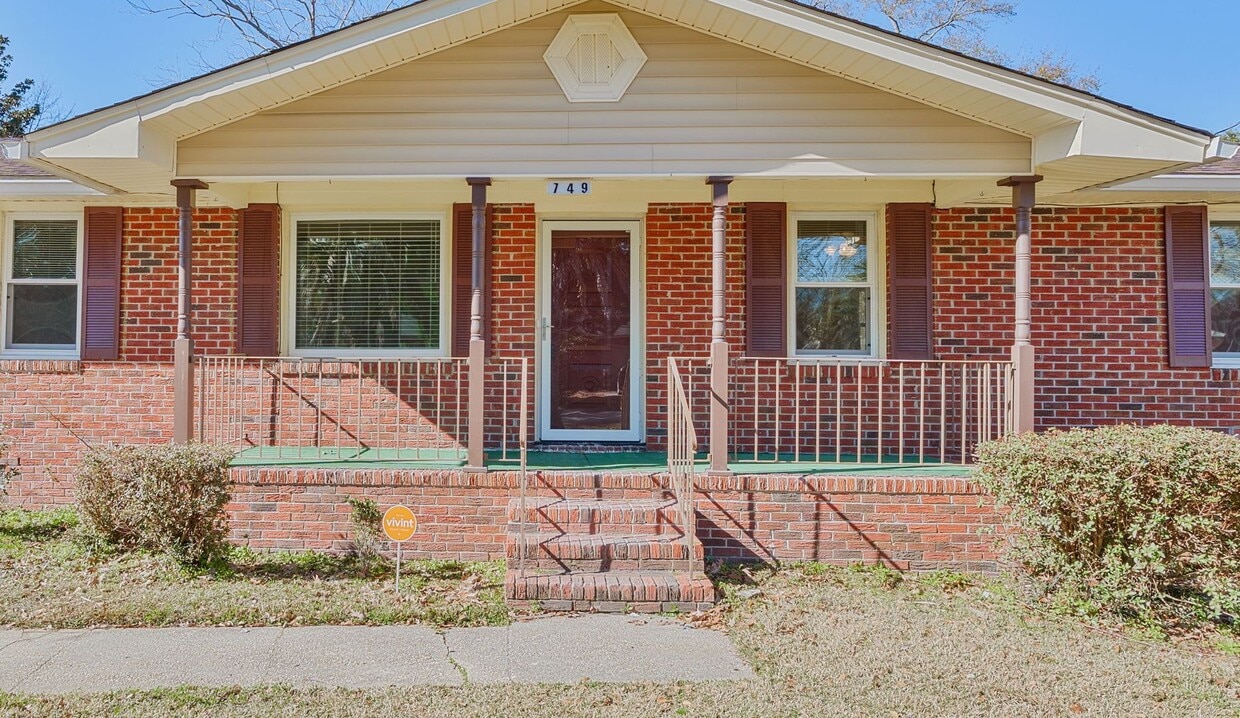 Charming West Ashley Home - Charming West Ashley Home