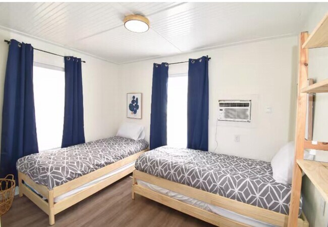 Foto del edificio - 108 Rough Canyon Rd