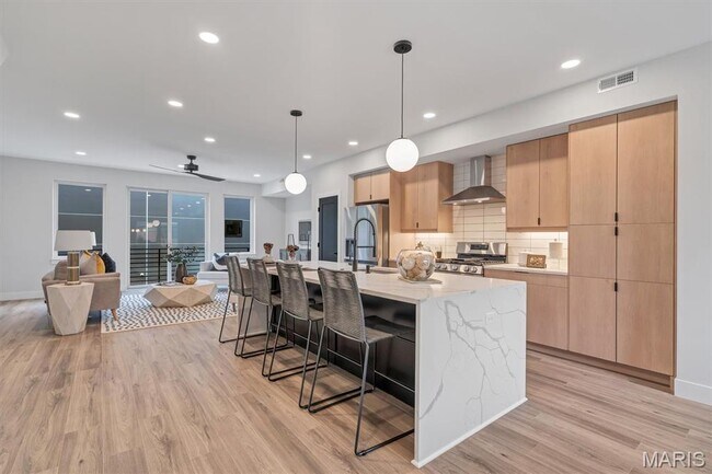 Foto del edificio - 513 Whittier St