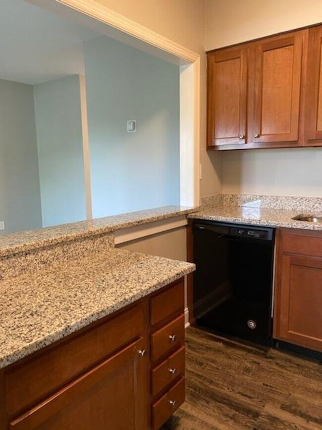 153 Thierman Ln Unit 305, Saint Matthews, KY 40207 Condo for Rent in