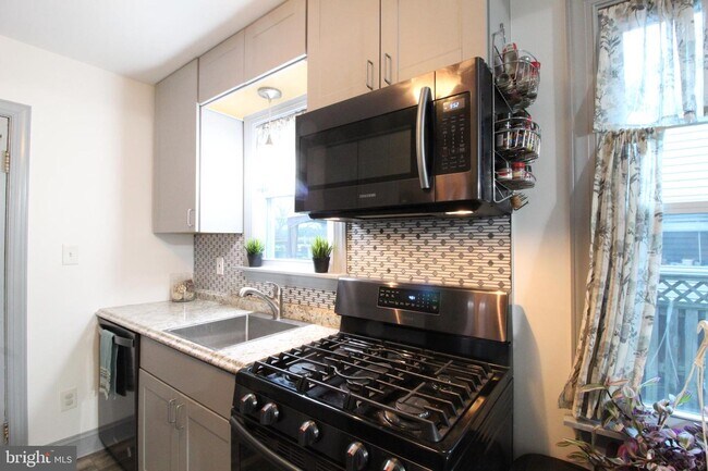 Foto del edificio - 2823 Ross Ave