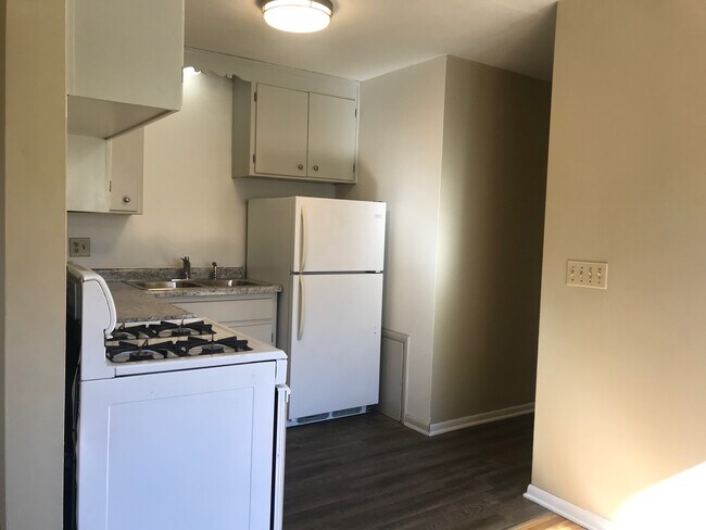 Foto del edificio - 2818 E 31st St