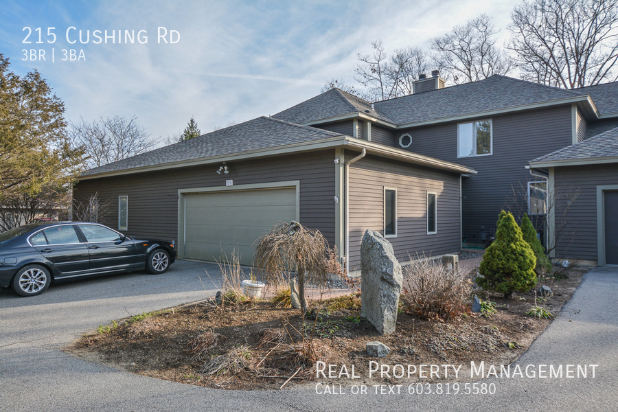 Primary Photo - 3 Bedroom Condo in sought after Moody Poin...