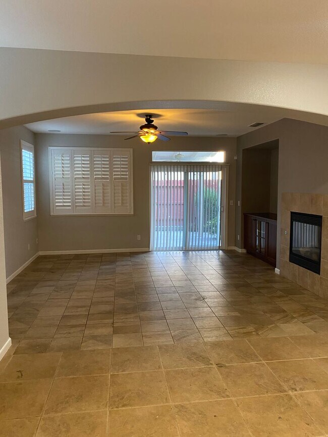 Building Photo - Beautiful Home in a Gated Community