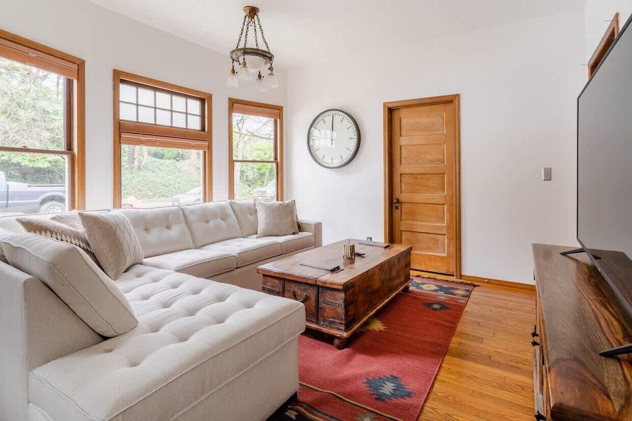 Foto principal - 1200 SW 20th Ave