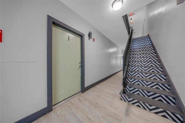 Foto del edificio - 1020 SW 23rd Ave