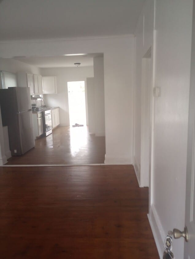 Primary Photo - 78 Hamilton St