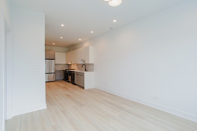 Foto del edificio - 3821 N Ashland Ave