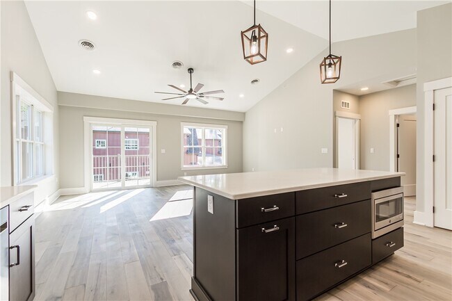 Foto del edificio - 640 Jefferson Ave