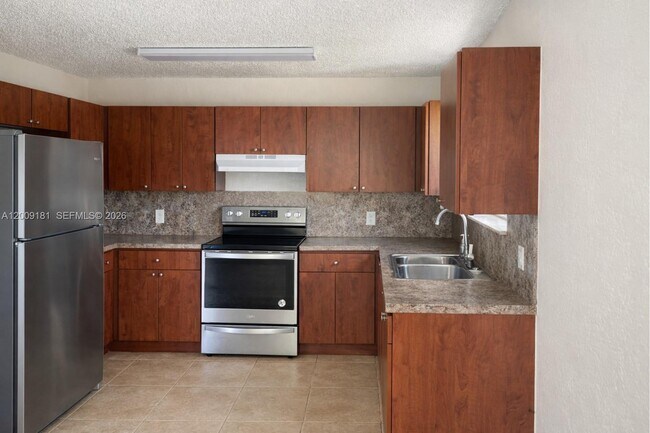 Foto del edificio - 12230 SW 203rd St