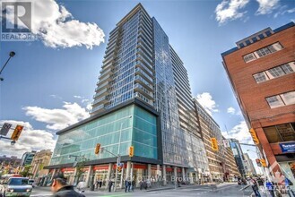 Building Photo - 324-1324 Laurier Ave W